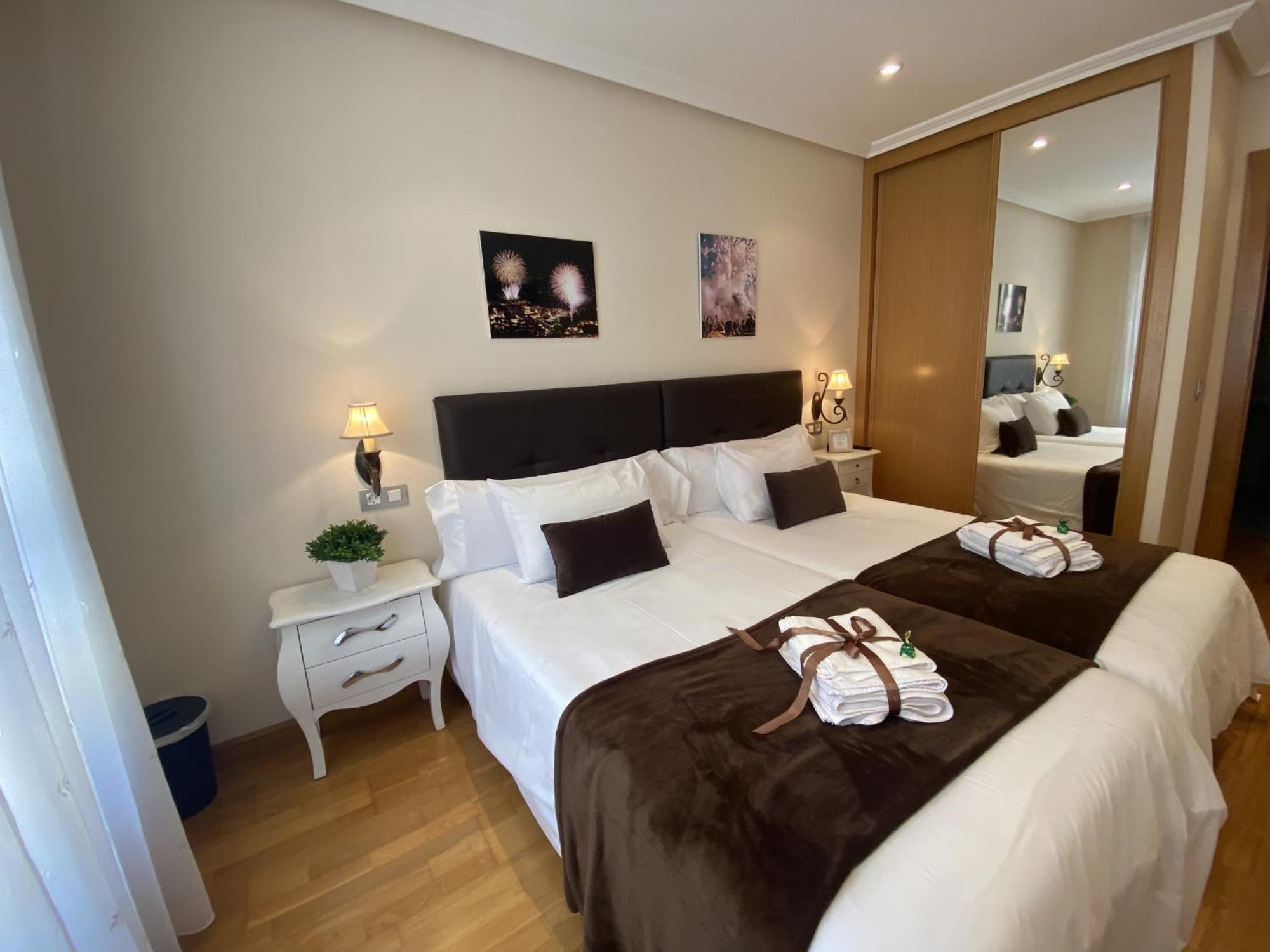 Clarens Guesthouse Cangas De Narcea Exterior photo