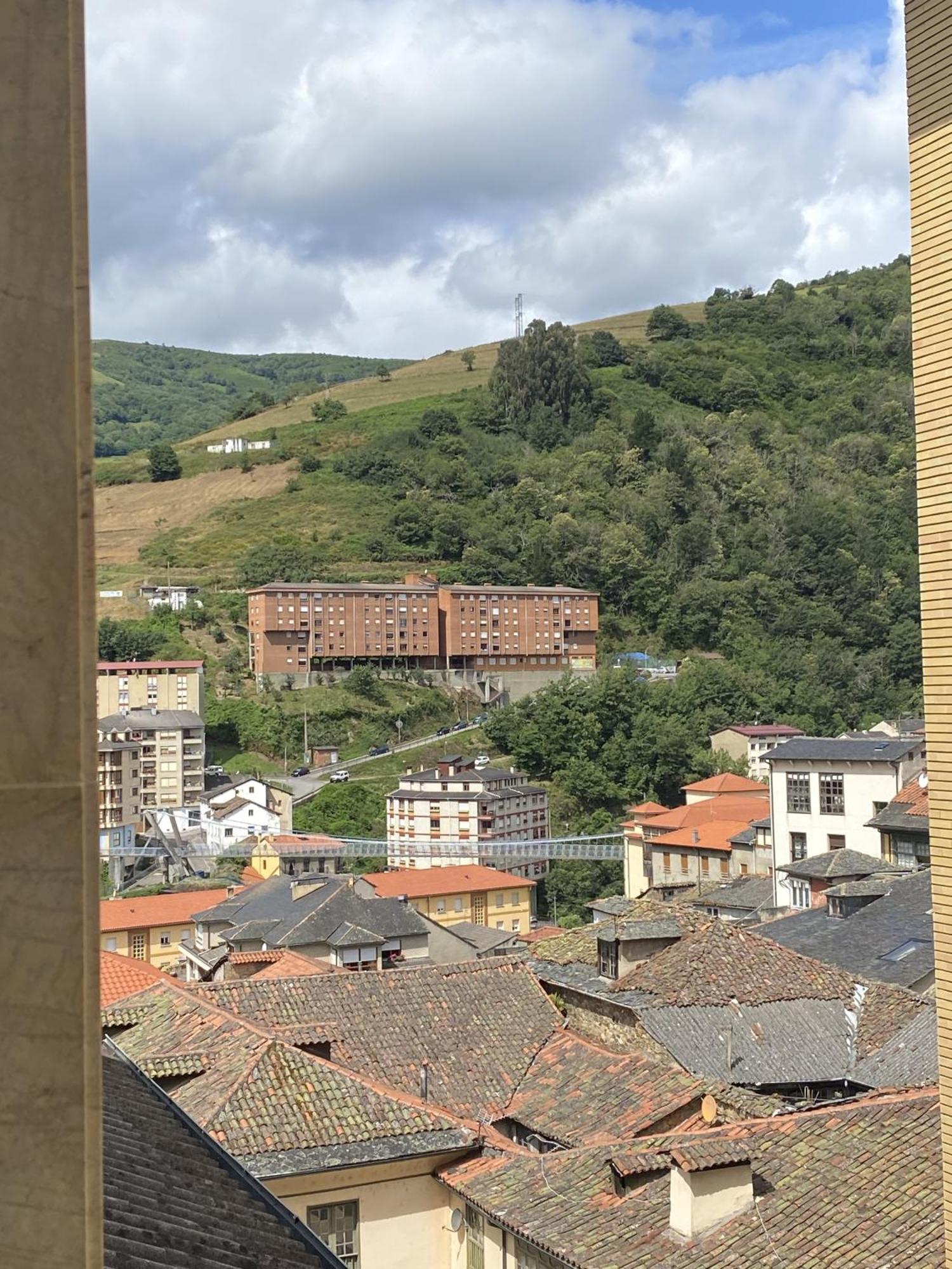 Clarens Guesthouse Cangas De Narcea Exterior photo